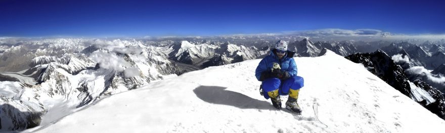 V roce 2007 vystoupil Libor Uher na svou první osmitisícovku, K2 (8611 m).