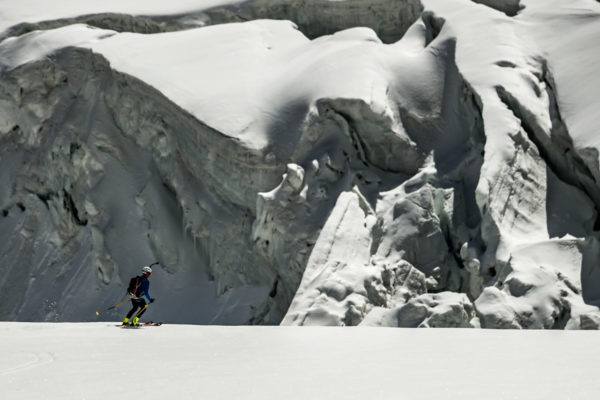Při sjezdu z Pik Lenina  (foto: Marcin Kin)