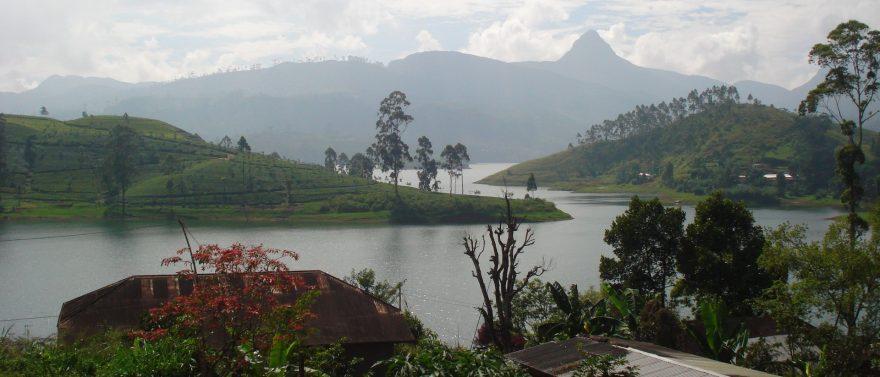 Adamova hora – výstup na poutní místo na Srí Lance