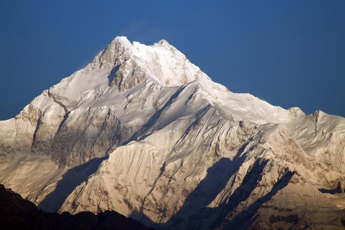 Výhled z hotelu na Kancencungu, Indie