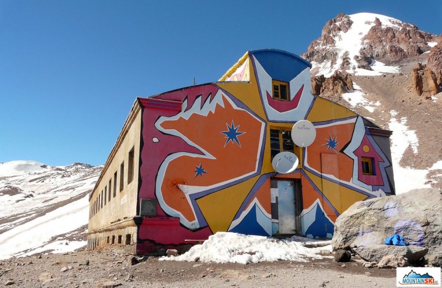 Bethlemi hut (bývalá meteostanice) v 3700 m, Gruzie