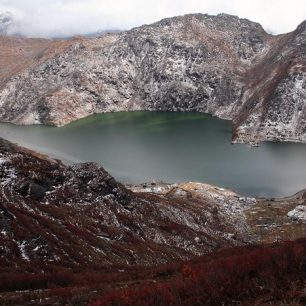 Posvátné jezero Tsomgo, Sikkim, Indie