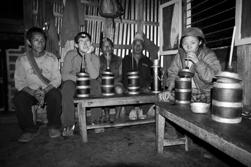 Lidé nás často zvali na návštěvy, Nepál