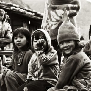 Usměvavé nepálské děti, Foto: T. Obtulovic, B. Gugleta
