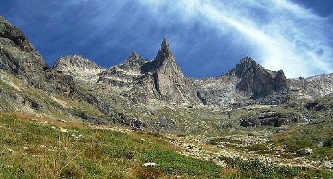 Nabídnou se opravdu majestátné vrcholy a pohledy na ně