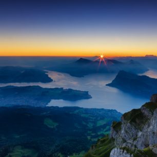 Výhled na Lucernské jezero, Švýcarsko