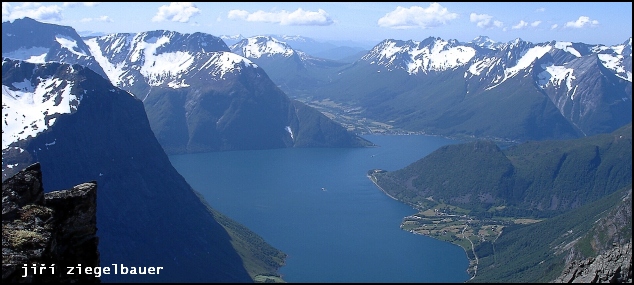 Norské fjordy jsou dechberoucí