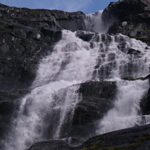 Jotunheimen - vodopád Gjuvfossen