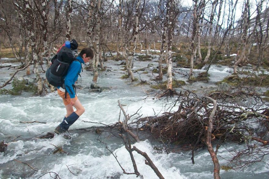 Švédsko, NP Sarek, v tajícím sněhu