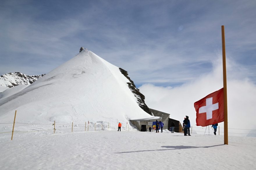 Nejlepší výhledy nabízí observatoř Sphinx v sedle Jungfraujoch.