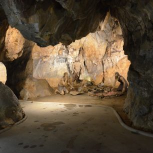 Dom mrtvých, tak nazvali tento prostor v Mladečské jeskyni archeologové