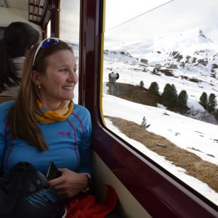 Panoramata si užijete i z pohodlí horského vlaku, Jungfrau region, Švýcarsko.