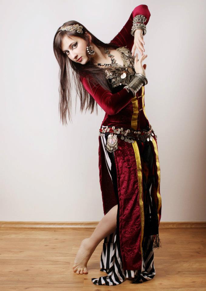 Tereza Štojdlová – tanečnice, lektorka, performerka