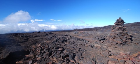 Výstup na sopku Mauna Loa na Havaji cestou Observatory trail