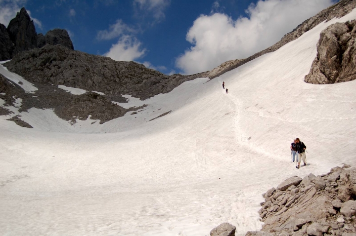 Jan Laštůvka, Přechod přes sněhové pole