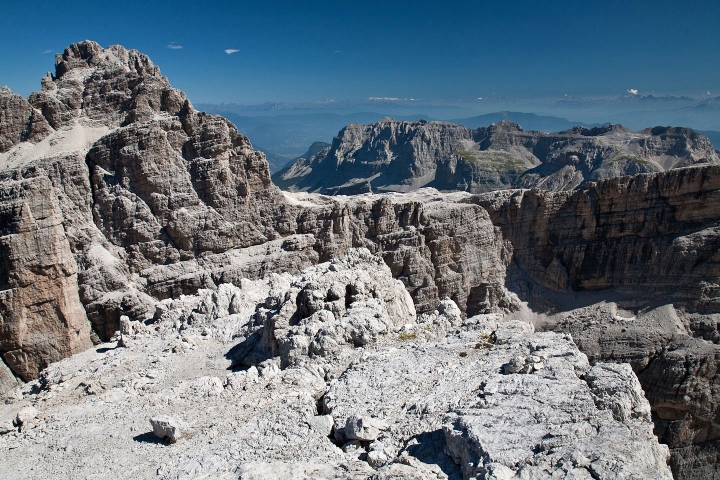 Vody je tady kvůli skalnímu podloží jen velmi málo, Brenta, Alpy, Itálie. Foto Vladimír Červenka